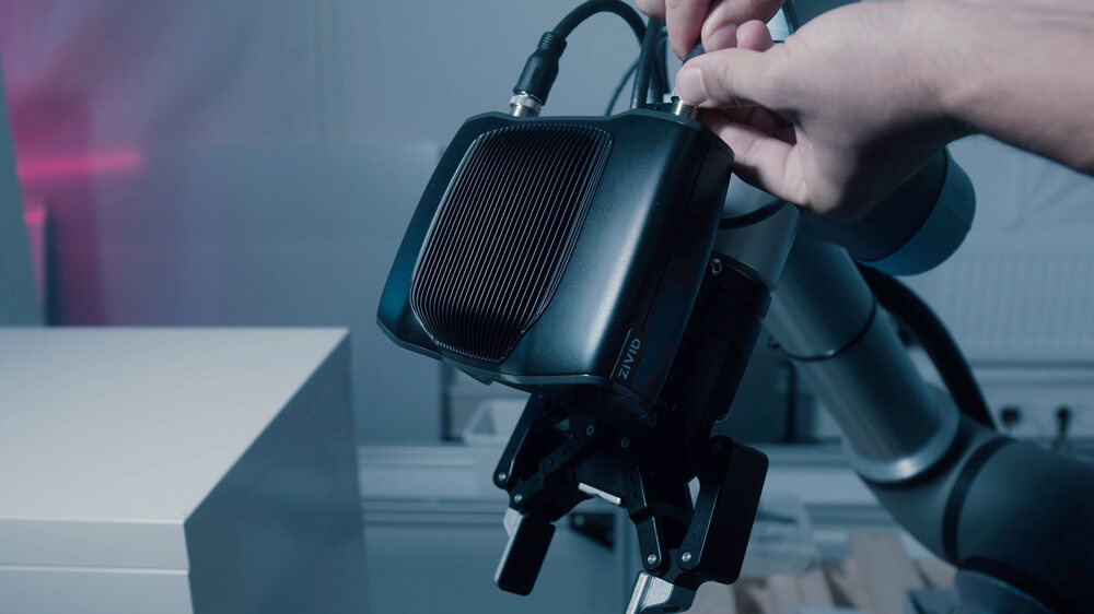 Zivid-Two-on-arm-3D-camera-UR-universal-robots (1)