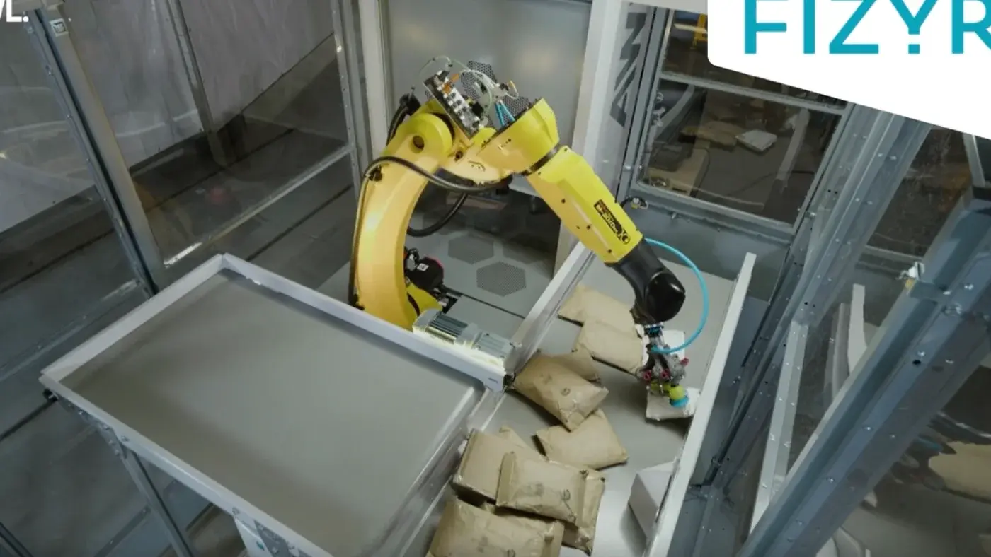 Handling unknown objects in logistics